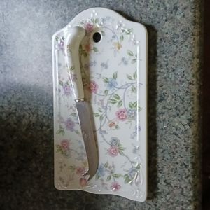 Kitchen Cheese Board and Knife Andrea by Sadek
